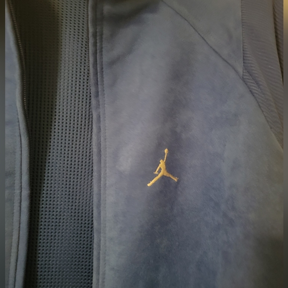 Michael Jordan Cobalt Blue zip front jacket - Picture 3 of 3